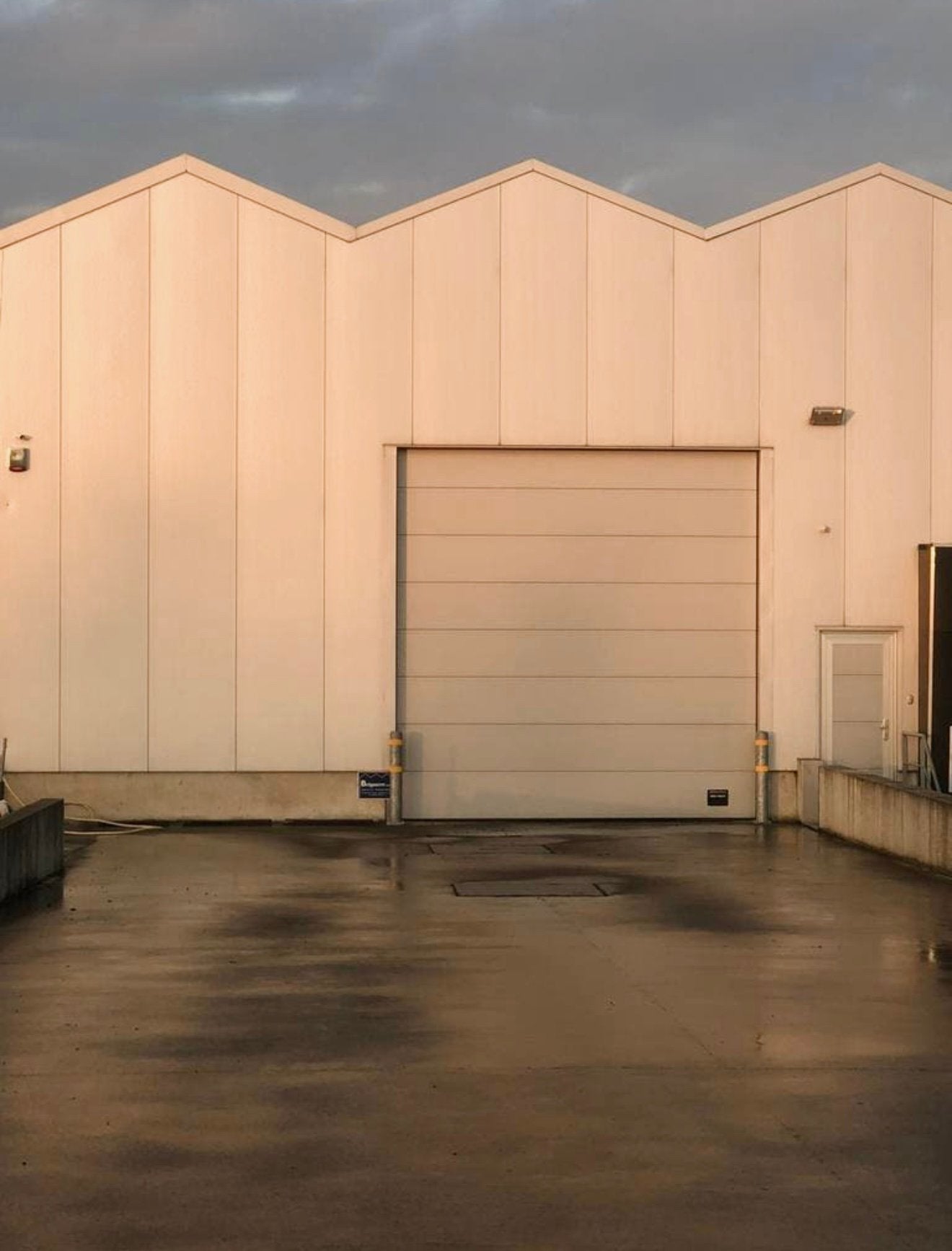 Box à louer pour le stockage, 48 m², Location, Stock ou Remise