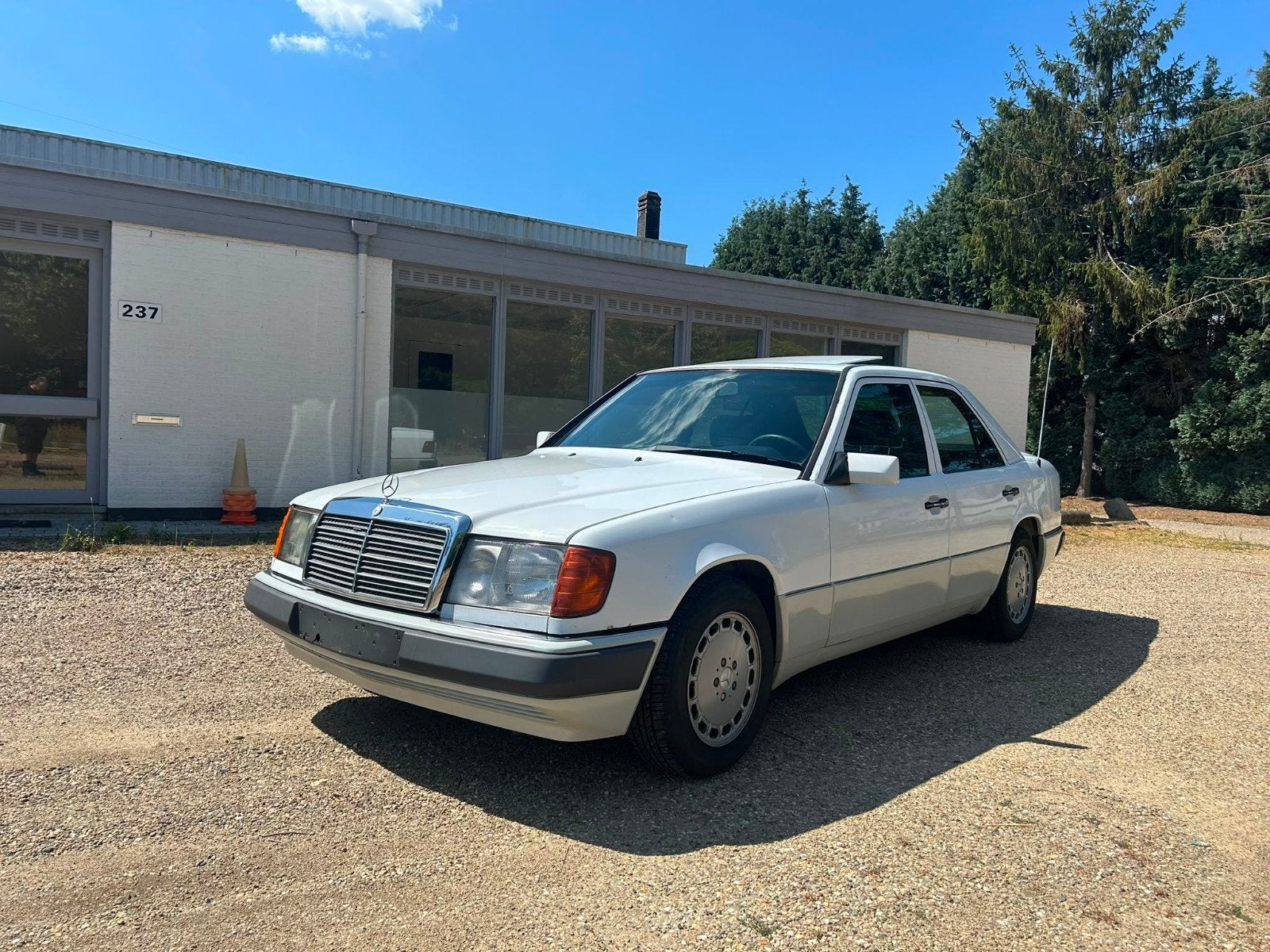 Mercedes e250 turbo diesel, Autos, Achat, Boîte manuelle, Mercedes-Benz, Particulier