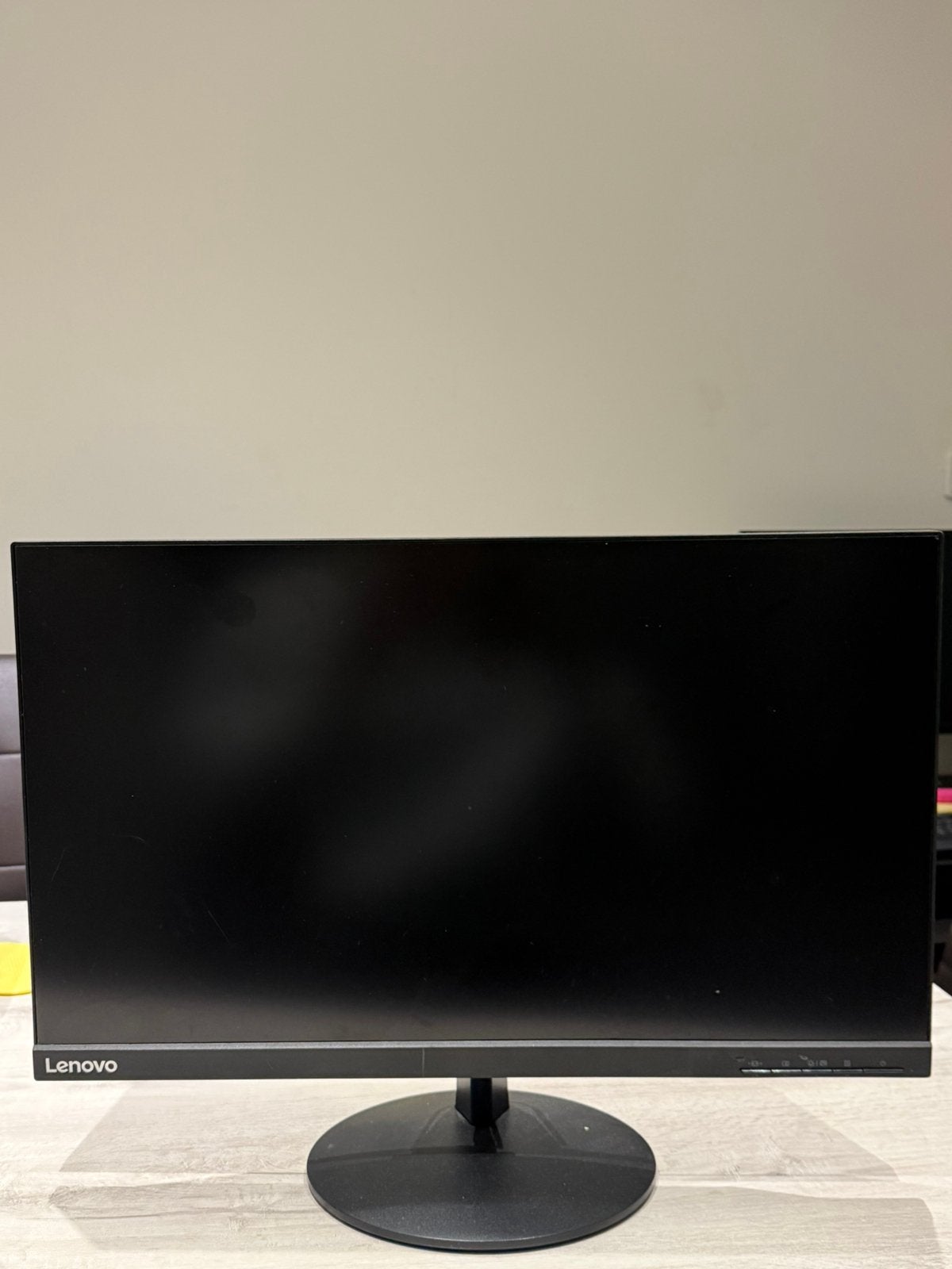 Écran Lenovo L24e-20 24 pouces – Pour pièces, Informatique & Logiciels, 3 à 5 ms, Rotatif, Enlèvement ou Envoi, HDMI