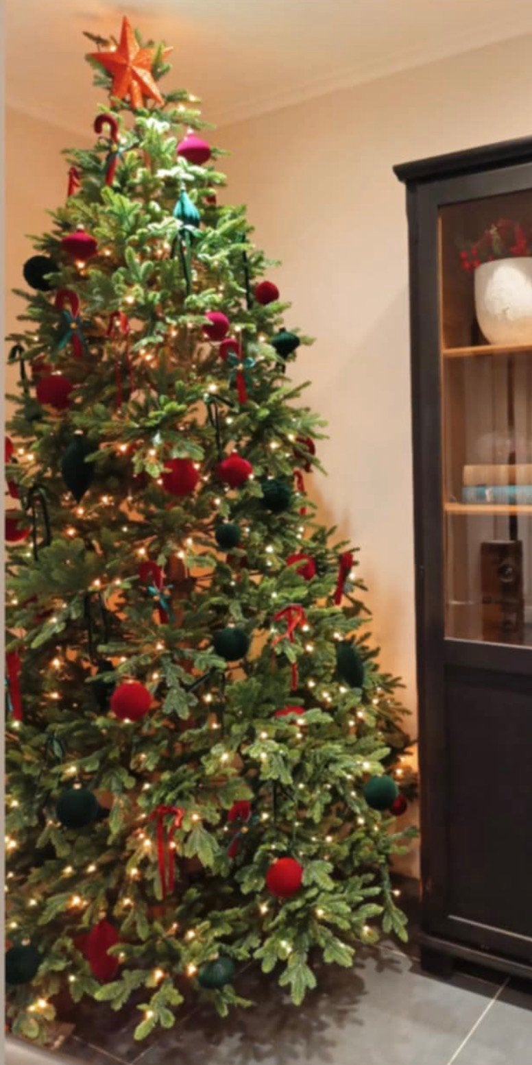 Kunstkerstboom van 210 cm met geïntegreerde LED's, Diversen, Ophalen, Zo goed als nieuw