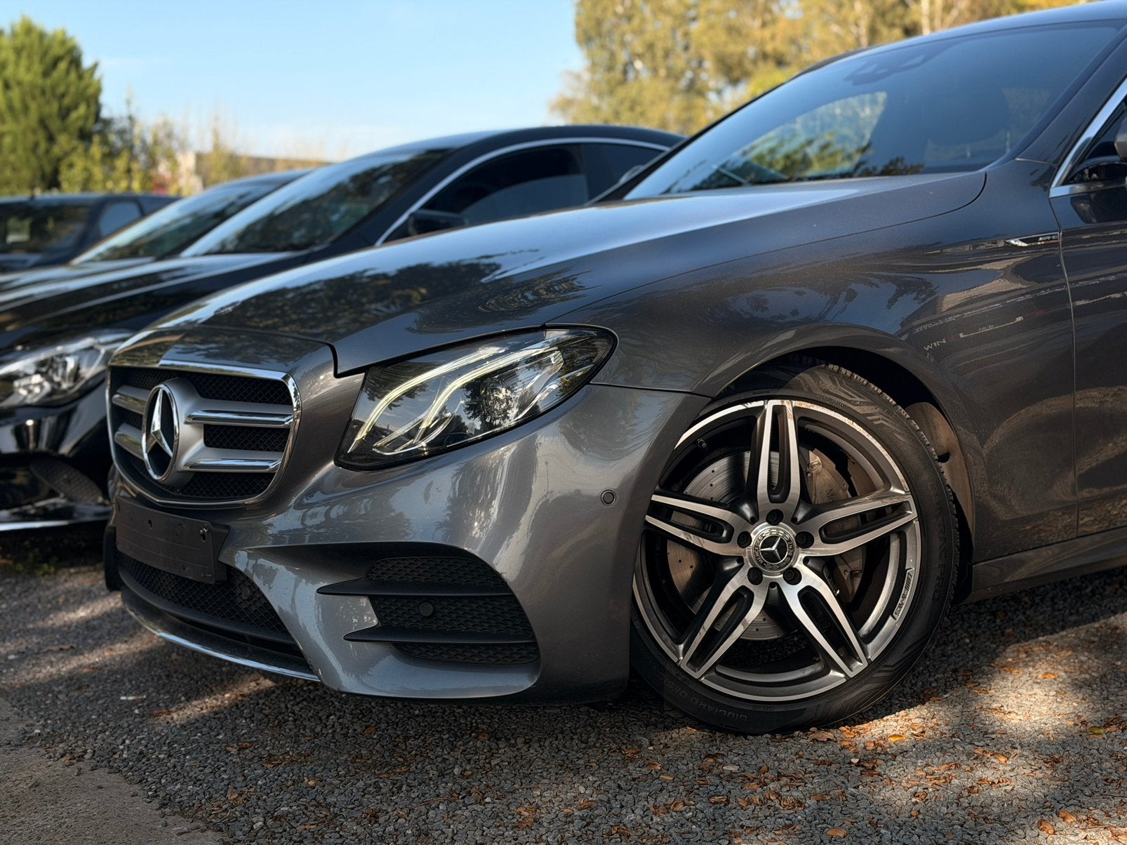 Mercedes E220d Amg line Vol optie, Automaat, Bedrijf, 5 deurs, Zilver of Grijs
