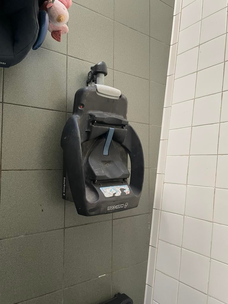 Maxi cosi houder, Ophalen, Zo goed als nieuw
