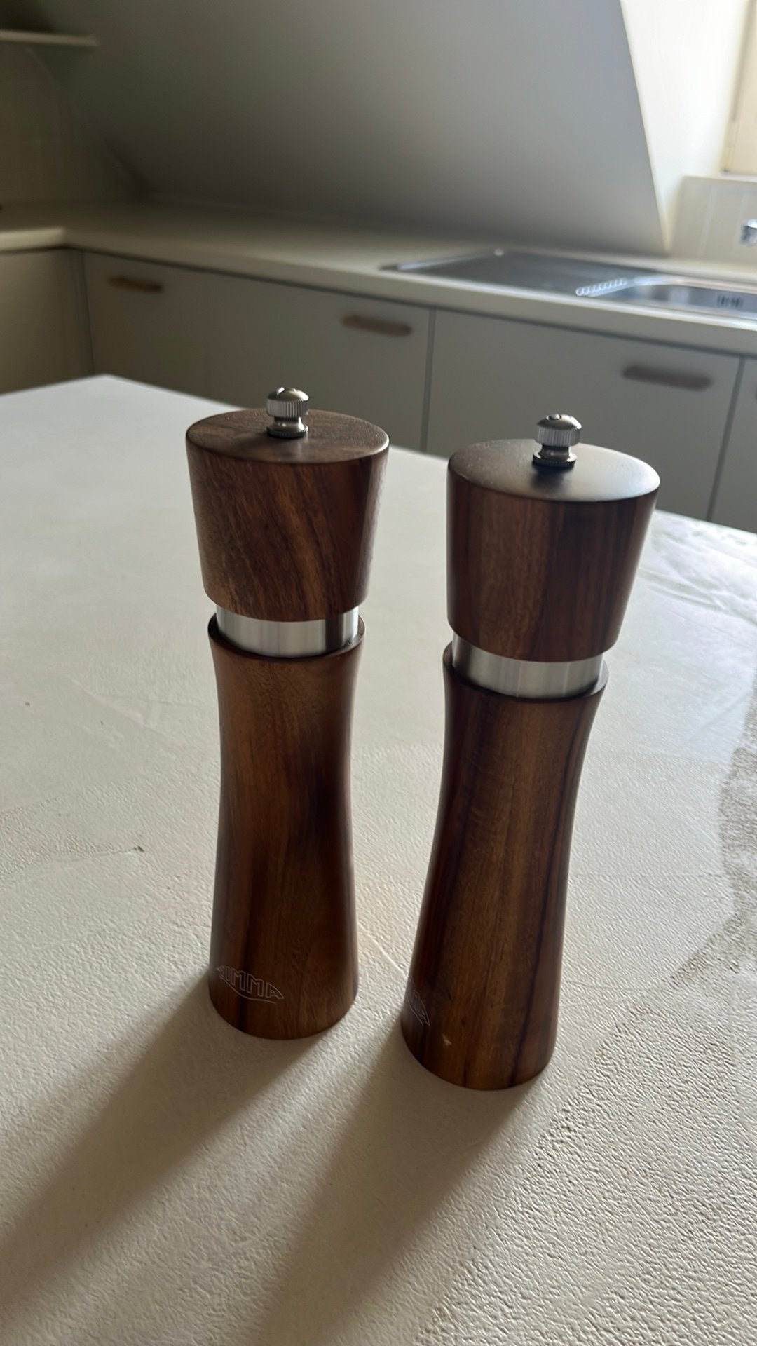 Peper en zout molen - bruin - nieuw, Huis en Inrichting, Ophalen, Minder dan 50 cm, Bruin, Nieuw