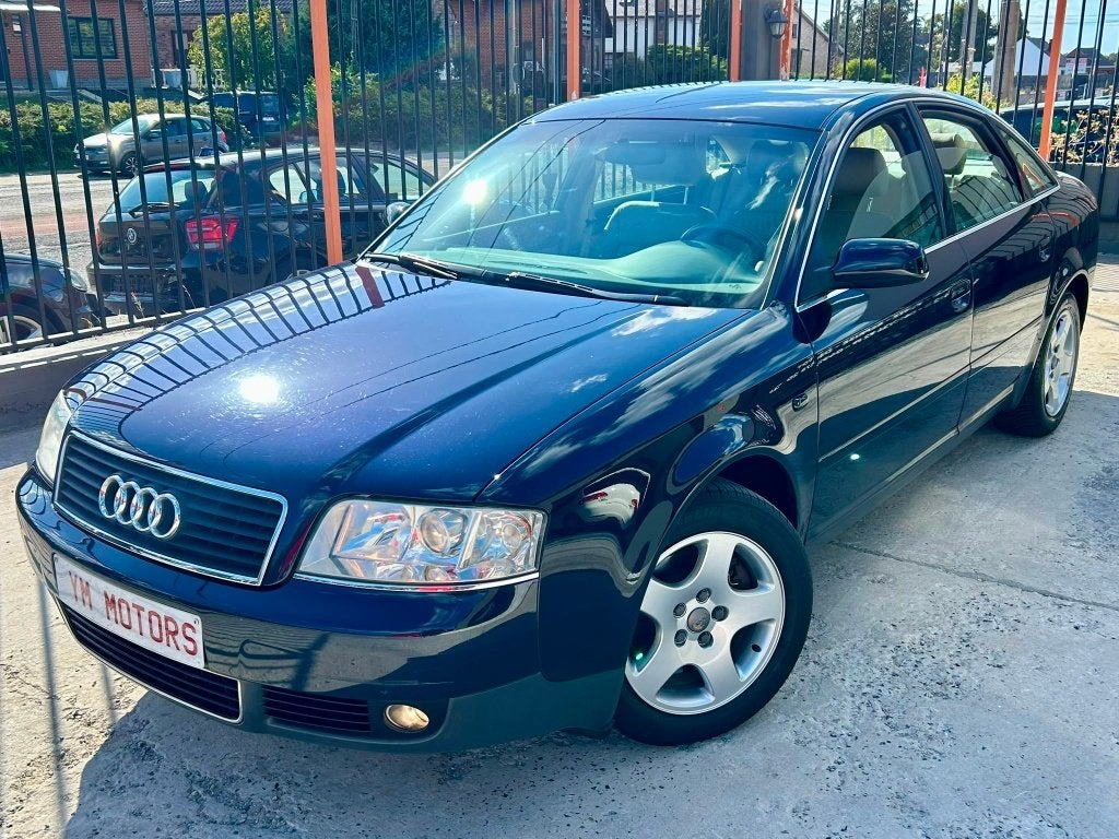 Audi a6 2.4cc automatische transmissie 129.000 km, Auto's, Dealer onderhouden, 199 g/km, Beige, 1200 kg
