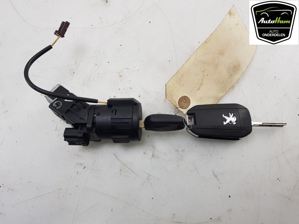 CONTACTSLOT + SLEUTEL Peugeot 208 I (CA / CC / CK / CL), Dhr. J. Ham, Gebruikt, Administratie@autoham.nl, Peugeot