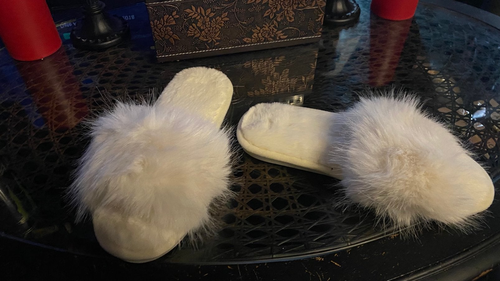 Witte pilou-pantoffels, Ophalen, Nieuw, Pantoffels of Sloffen