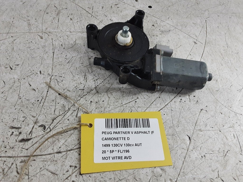 MOTOR RAAMMECHANIEK RECHTS VOOR Peugeot (9817217680), Kontakt-peugeot@peugeot.com, Gebruikt, Peugeot Deutschland GmbH, Bahnhofsplatz
65423  Rüsselsheim, DE