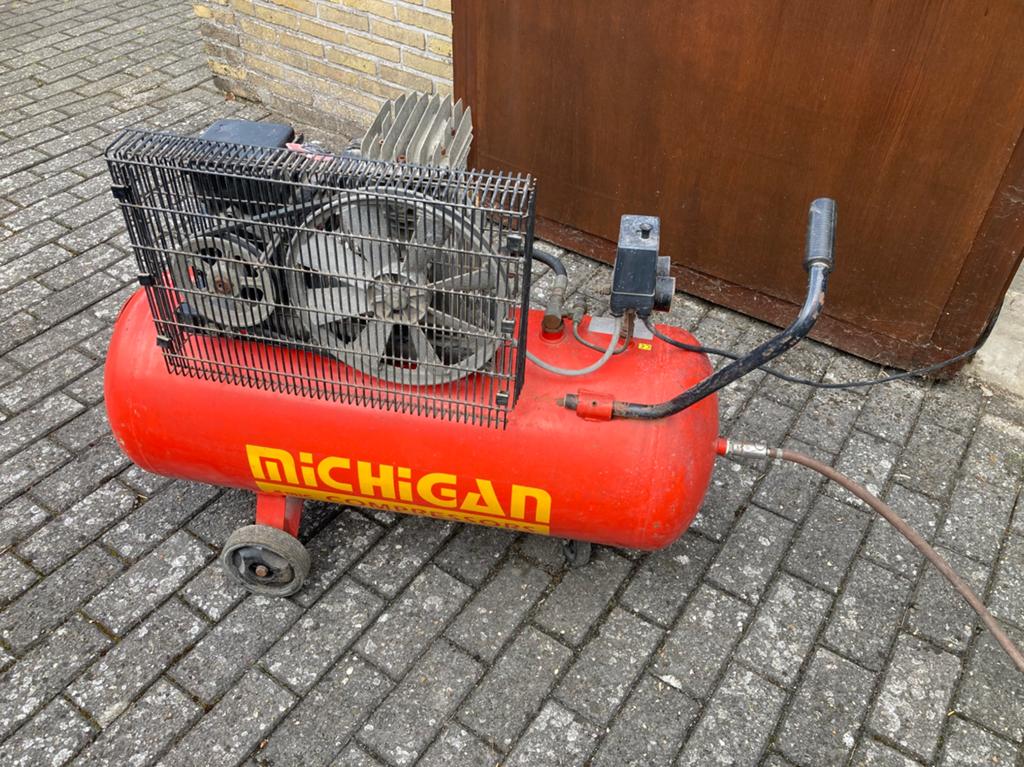 Compressor 100l, Ophalen, Gebruikt, 200 tot 400 liter/min, 10 bar of meer