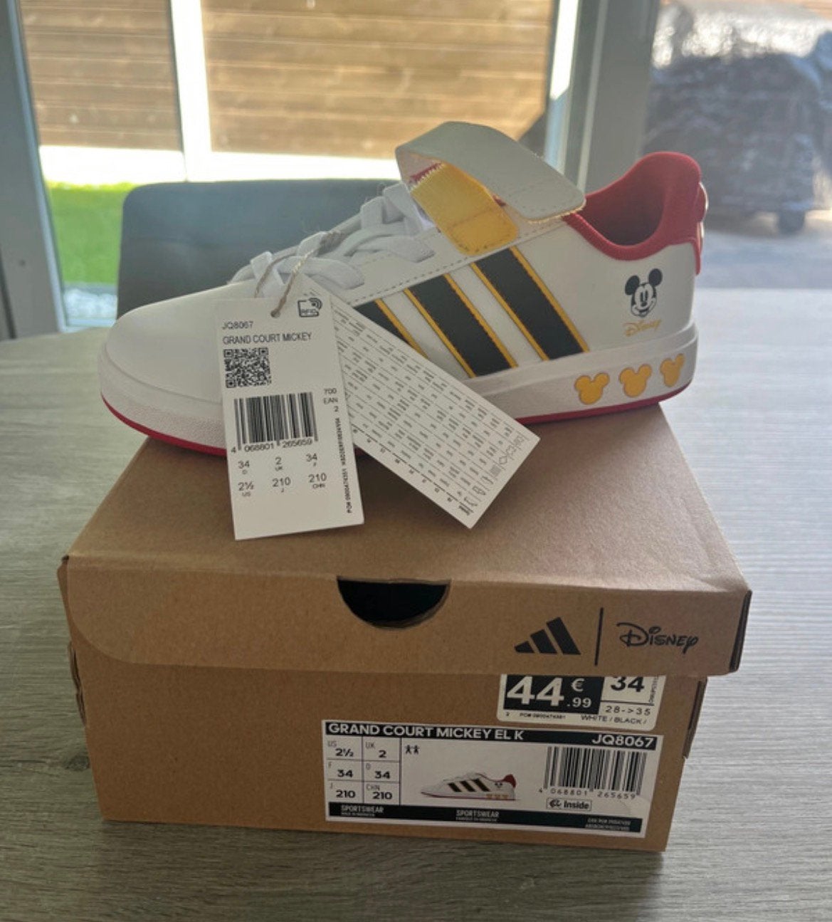 Basket Adidas Disney NEUF !, Enlèvement, Neuf