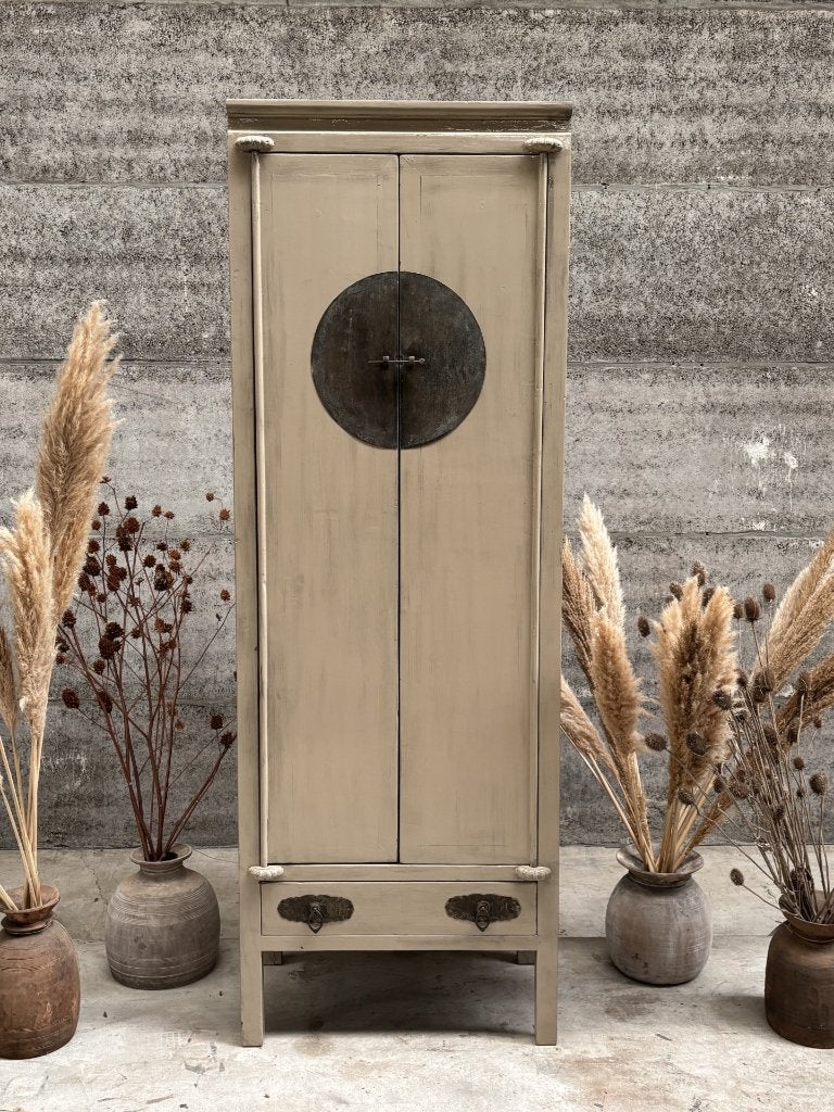 Oude hoge Chinese kast 230 cm hoog, Antiek en Kunst, Antiek | Meubels | Kasten, Ophalen