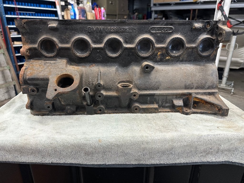 Motorblok BMW M20B27 - M20B25 uit een E30 325 eta 2.7, Auto-onderdelen, Ophalen, Gebruikt, BMW
