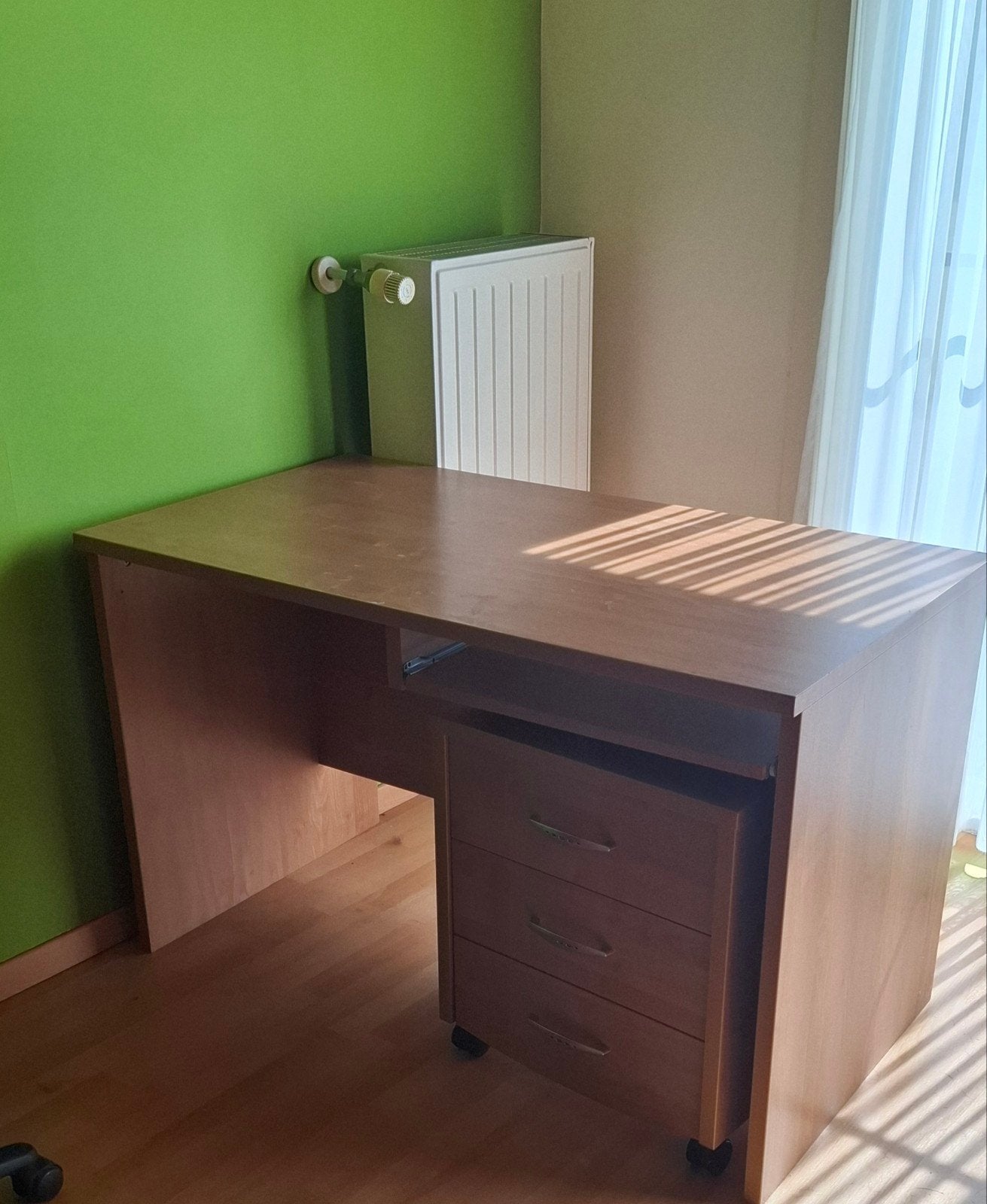 Bureau met verrijdbare ladekast, Huis en Inrichting, Ophalen