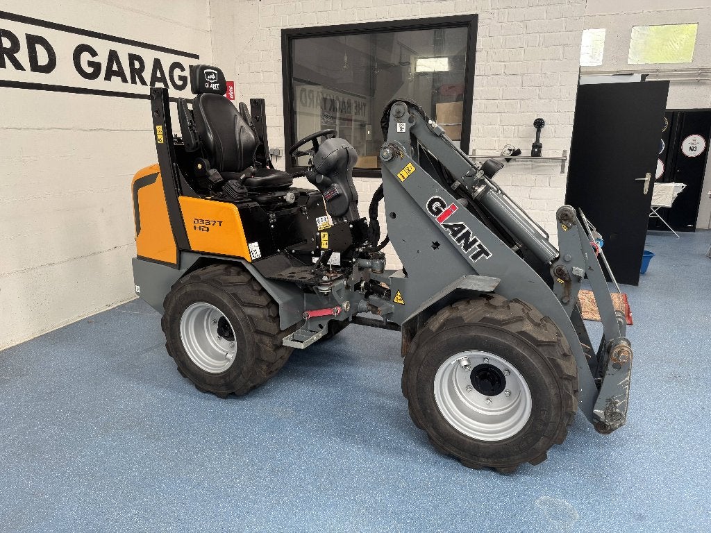 Giant D337T HD, Ophalen, Wiellader of Shovel