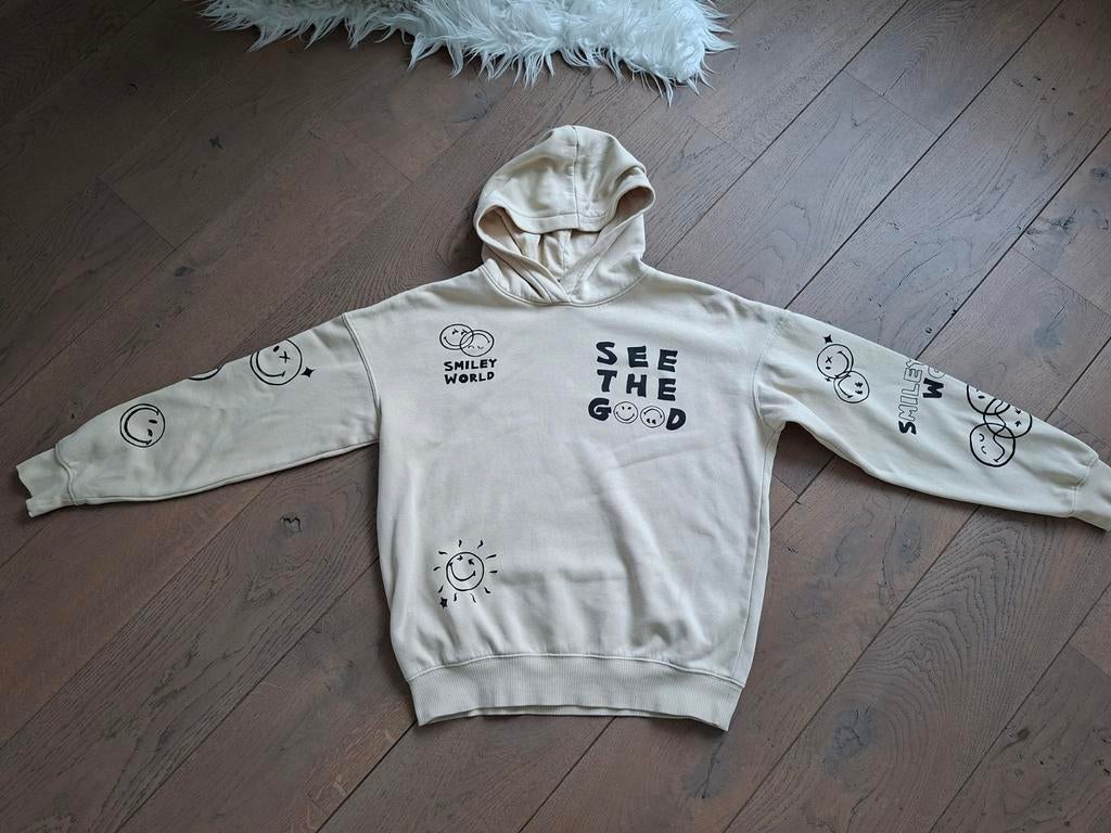 Maat 146 / 152 : sweater smiley world nieuwstaat, Enfants & Bébés, Vêtements enfant | Taille 152, Garçon, Enlèvement ou Envoi