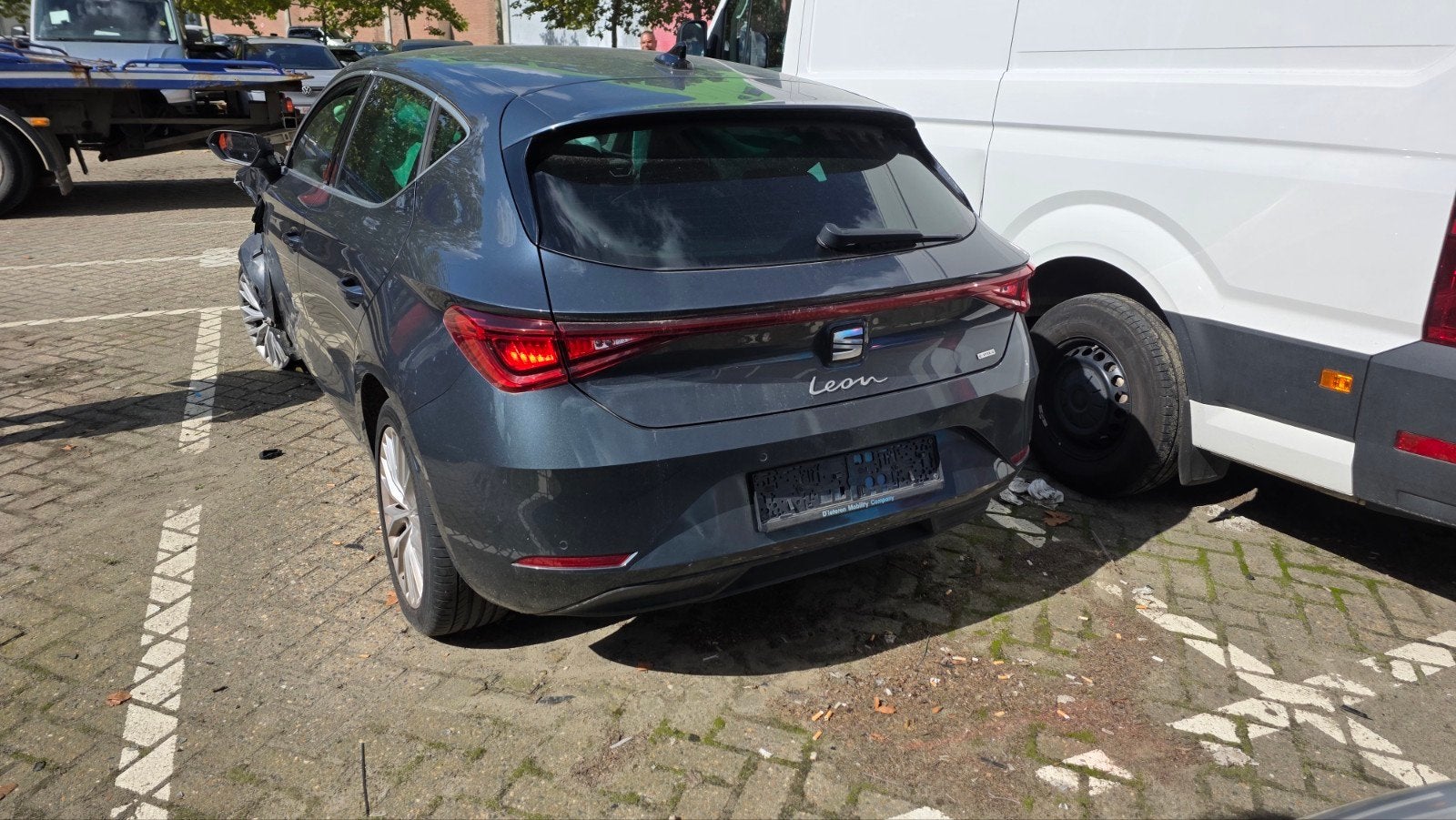 Seat Leon 1.4 e-Hybrid DSG Xcellence (2020) – schadeauto – 1, Autos, 1395 cm³, Argent ou Gris, Achat, Euro 6