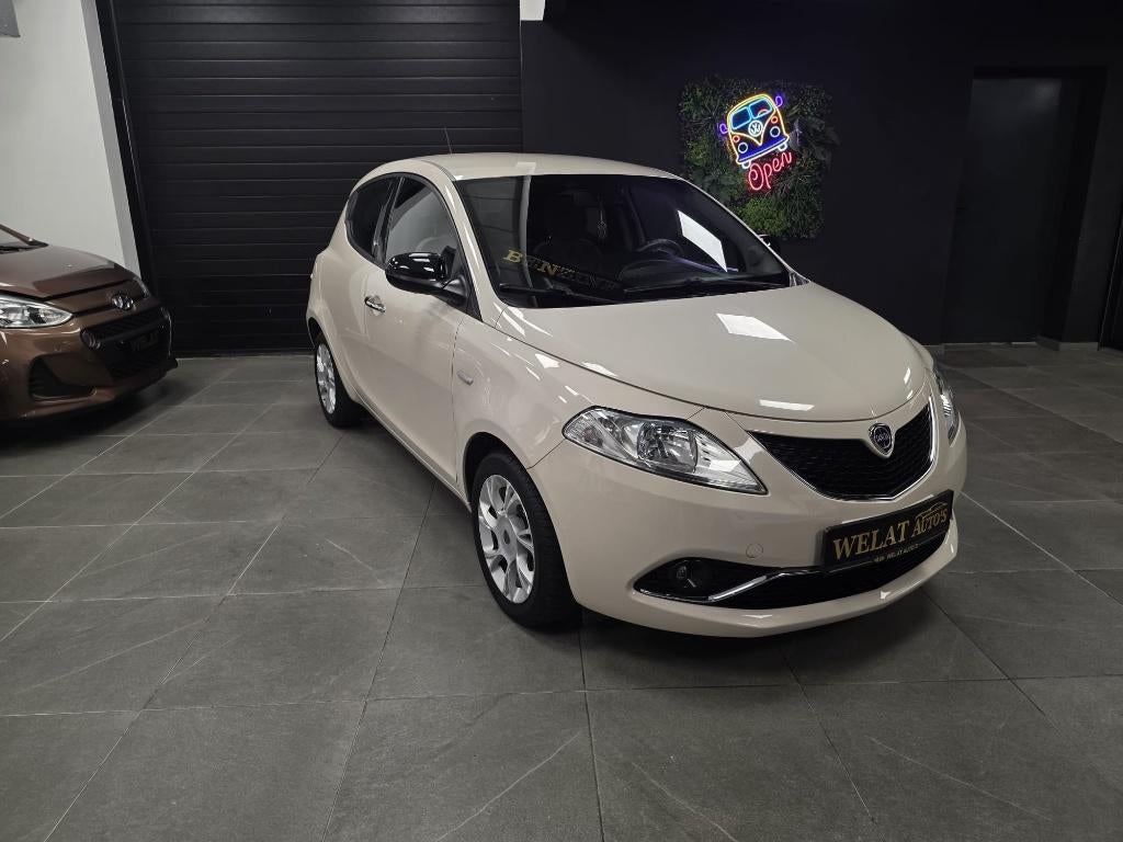 LANCIA YPSILON BENZINE/41,000 KM/2017/EURO6/TOP STAAT, Autos, Lancia, Achat, Euro 6, Entreprise, Brun