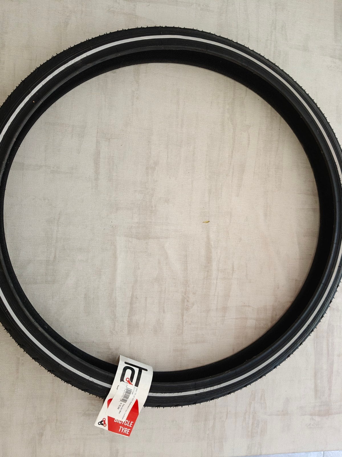 Pneu de vélo 24x1.75 Tire Tour Cordoba, Neuf, Caoutchouc, Pneu, Enlèvement ou Envoi