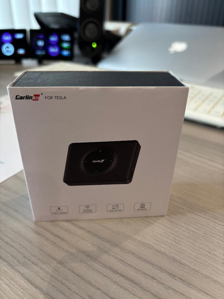tesla carplaykit dongle MET NanoSIMcardslot, Enlèvement ou Envoi