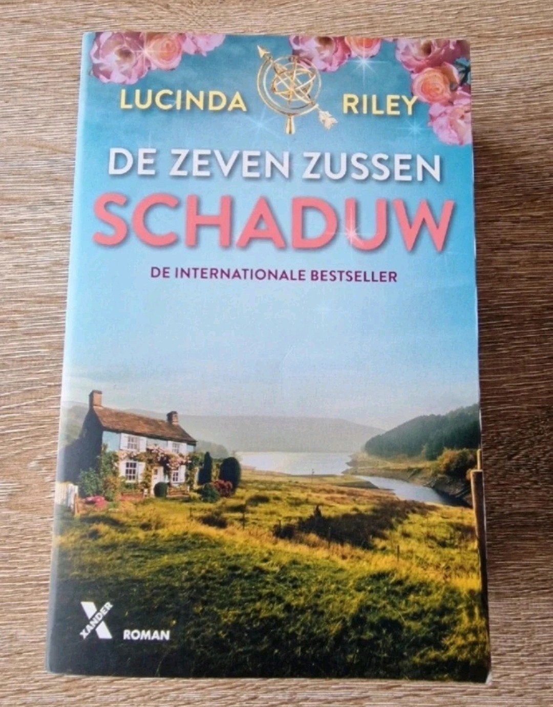 Lucinda Riley ~ Schaduw, Livres, Romans historiques, Enlèvement ou Envoi, Utilisé