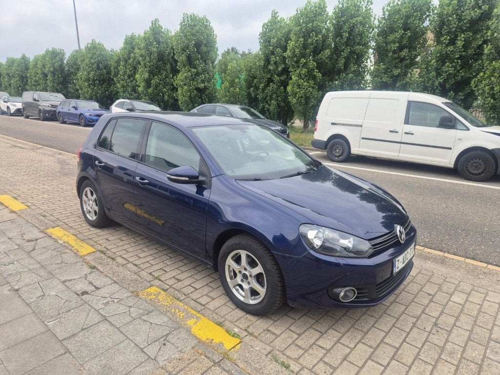 Volkswagen Golf 1.4i - Airco + Keuring - Garantie, Parkeersensor, Euro 5, Zwart, 4 cilinders