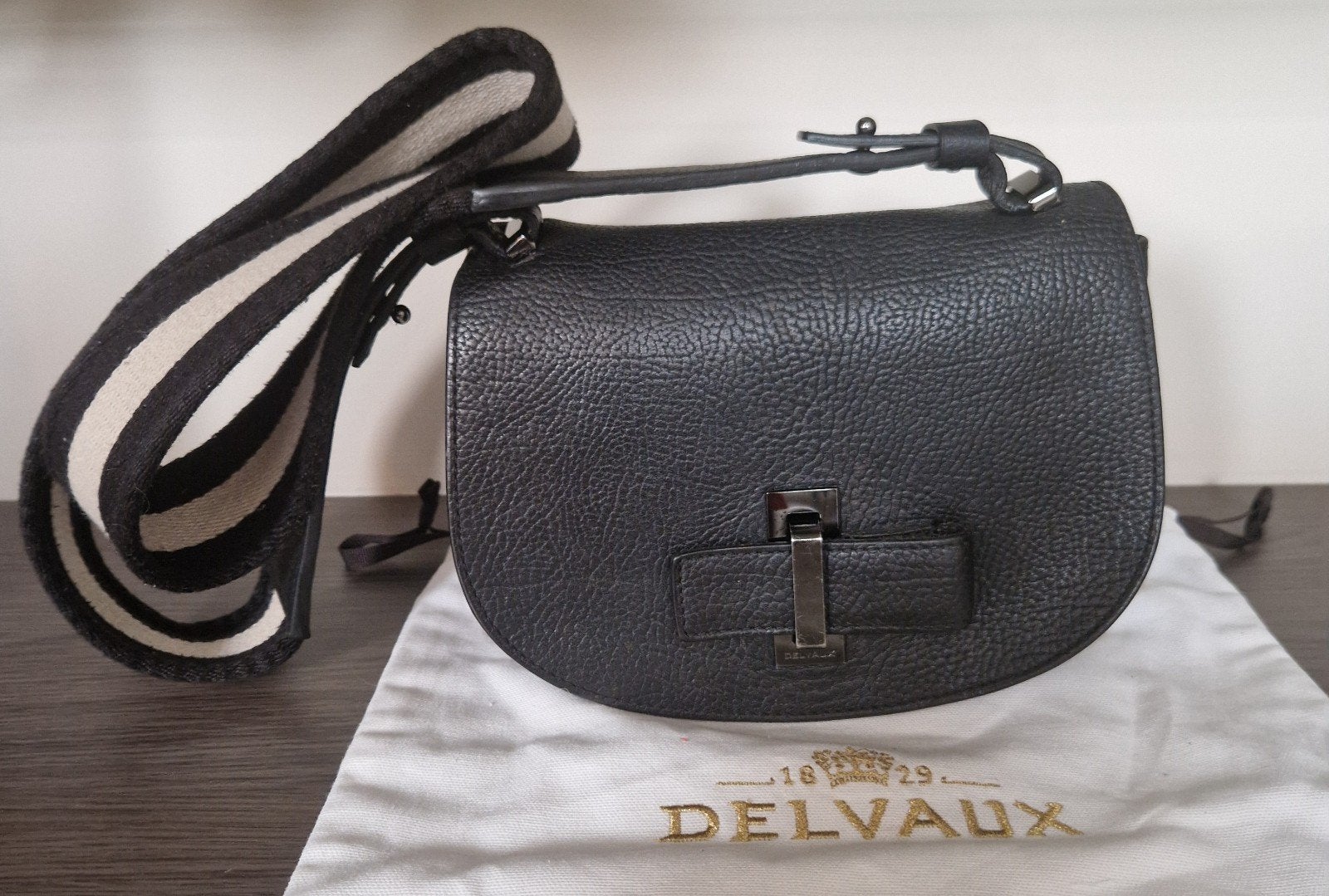 Très beau sac Delvaux série Mutin, Bijoux, Sacs & Beauté, Enlèvement ou Envoi