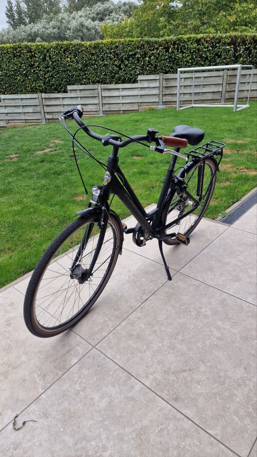 thompson essence mat zwart, Fietsen en Brommers, Ophalen