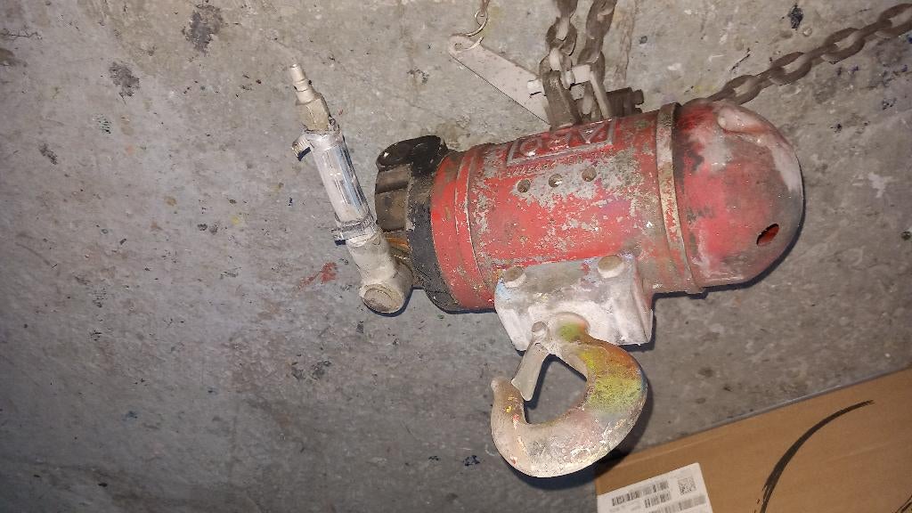 treuil pneumatique, Enlèvement, Utilisé