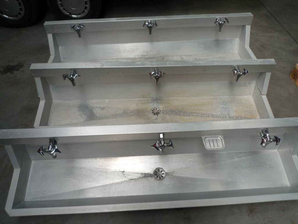 lavabo-wasbak-wastrog-spoelbak Intersan 180cm met 3 kranen, Ophalen, Gebruikt, Chroom, Wastafel