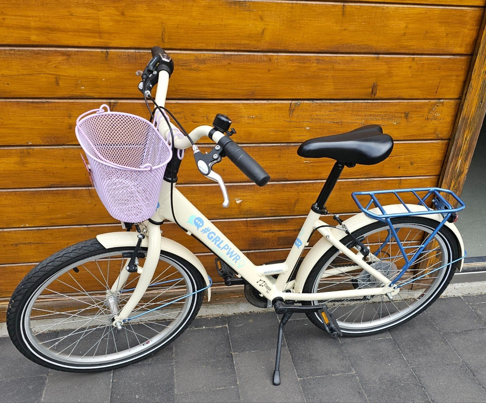 Meisjes fiets vanaf +-6jaar, Enlèvement
