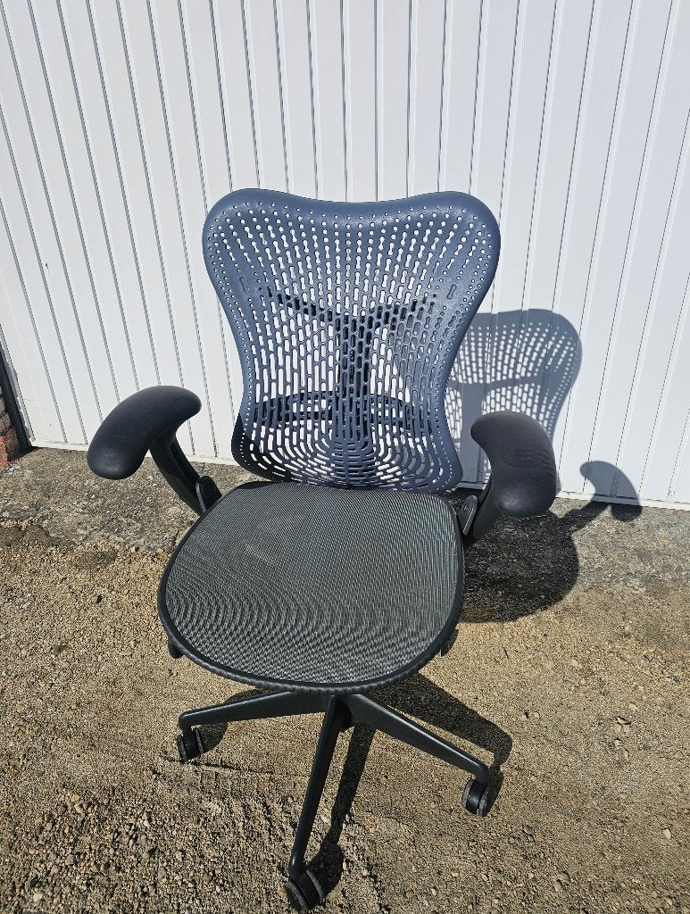 Ergonomische bureaustoel Herman Miller mirra Graphite, Ophalen, Grijs, Bureaustoel, Ergonomisch