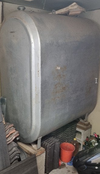 Gratis af te halen – oude mazouttank / stookolietank 1100 L, Ophalen