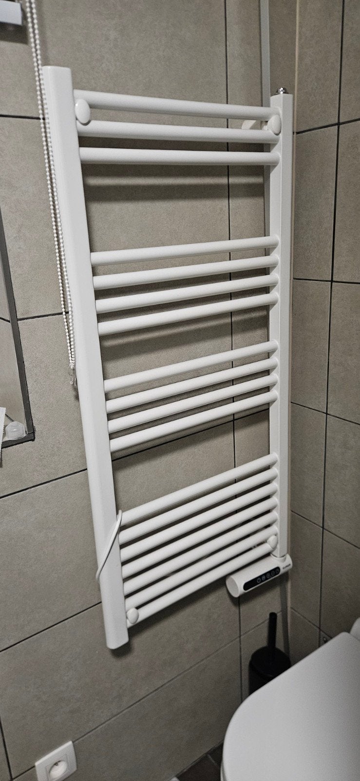 Eurom Handdoekverwarmer Sani-Towel 750 Elektrisch 50x105 cm, Ophalen