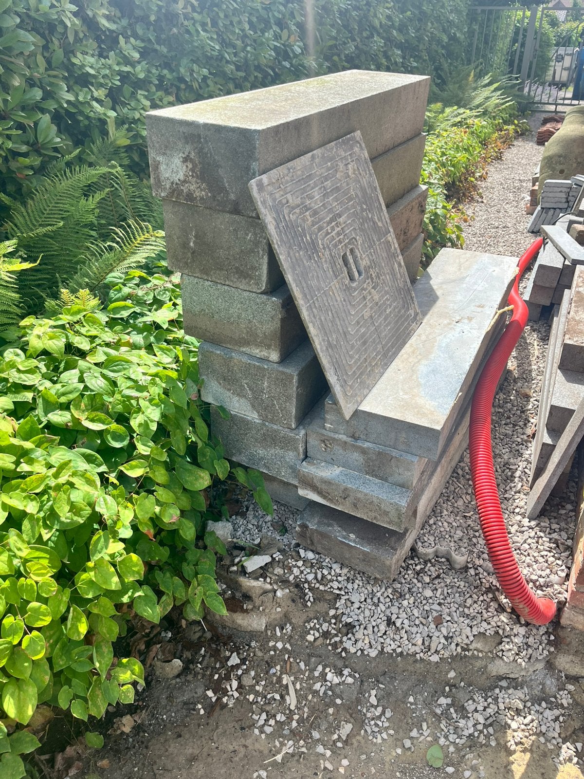 bordures et marches en granit massif tres lourd, Jardin & Terrasse, Pavé & Dalles, Utilisé, Pierre naturelle, Enlèvement