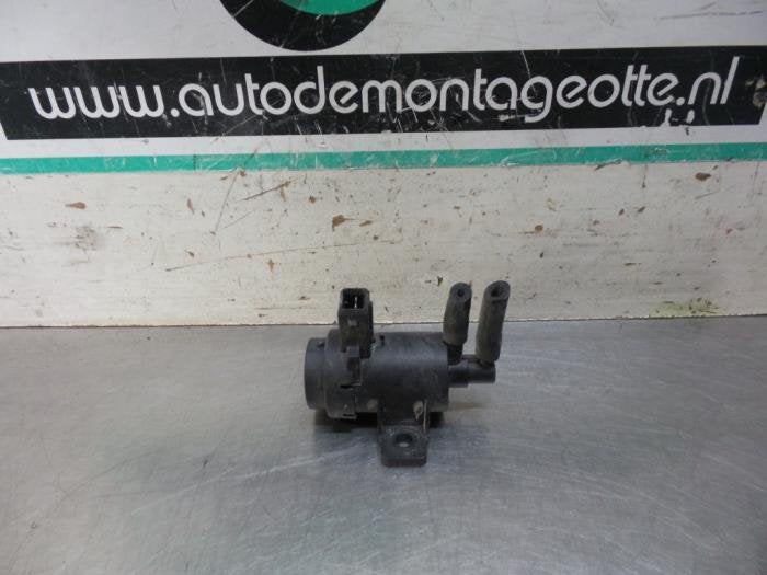 Soupape vide d'un Opel Vivaro (Vivaro 01-), -, Opel, 3 mois de garantie, Utilisé