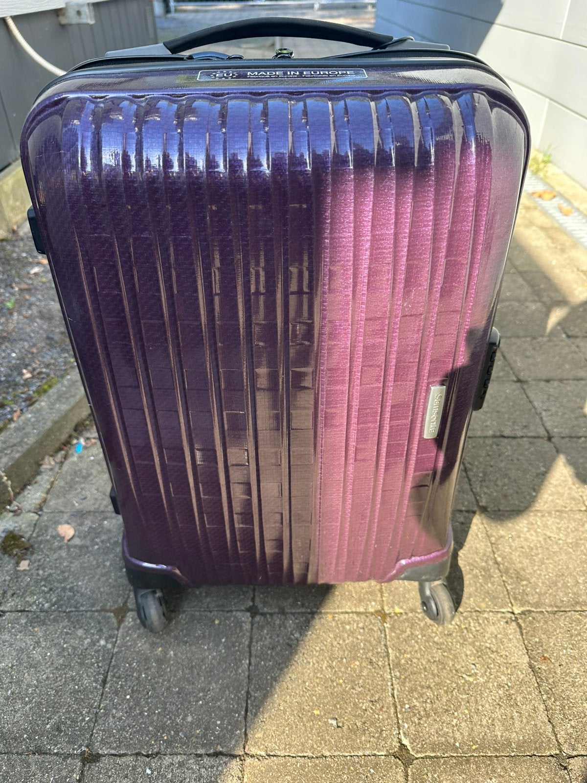 Reiskoffer Samsonite, Enlèvement, Utilisé
