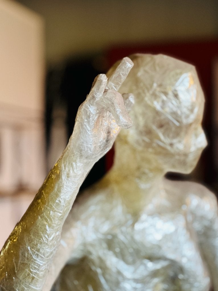 Buste sculptuur, Ophalen