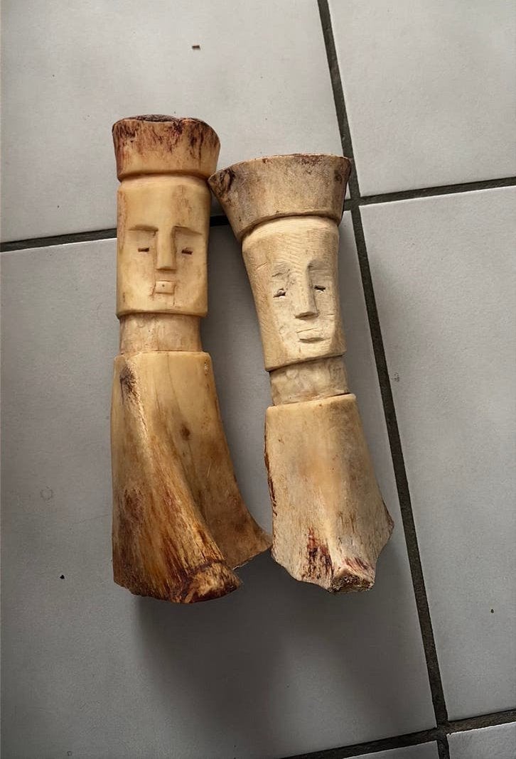 Afrikaanse figuren uit bot, Ophalen of Verzenden, Gebruikt, Dier