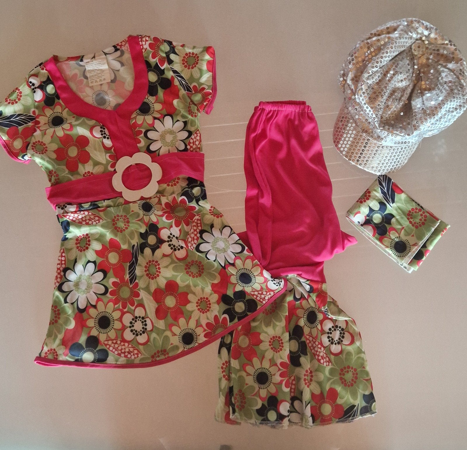 Costume hippie - taille 7 à 9 ans, Enlèvement