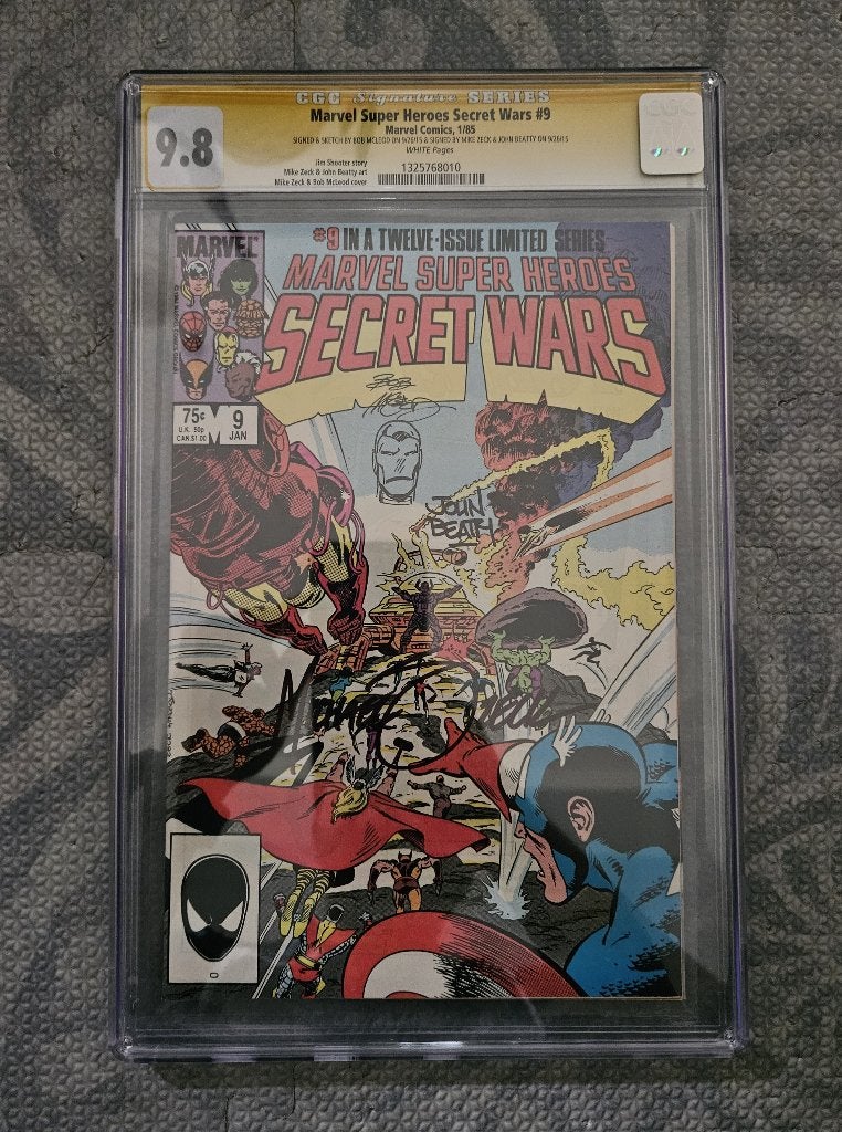 Marvel Super Heroes Secret Wars #9 CGC SS 9.8 Sketched !, Boeken, Eén comic, Amerika, Nieuw, Ophalen of Verzenden