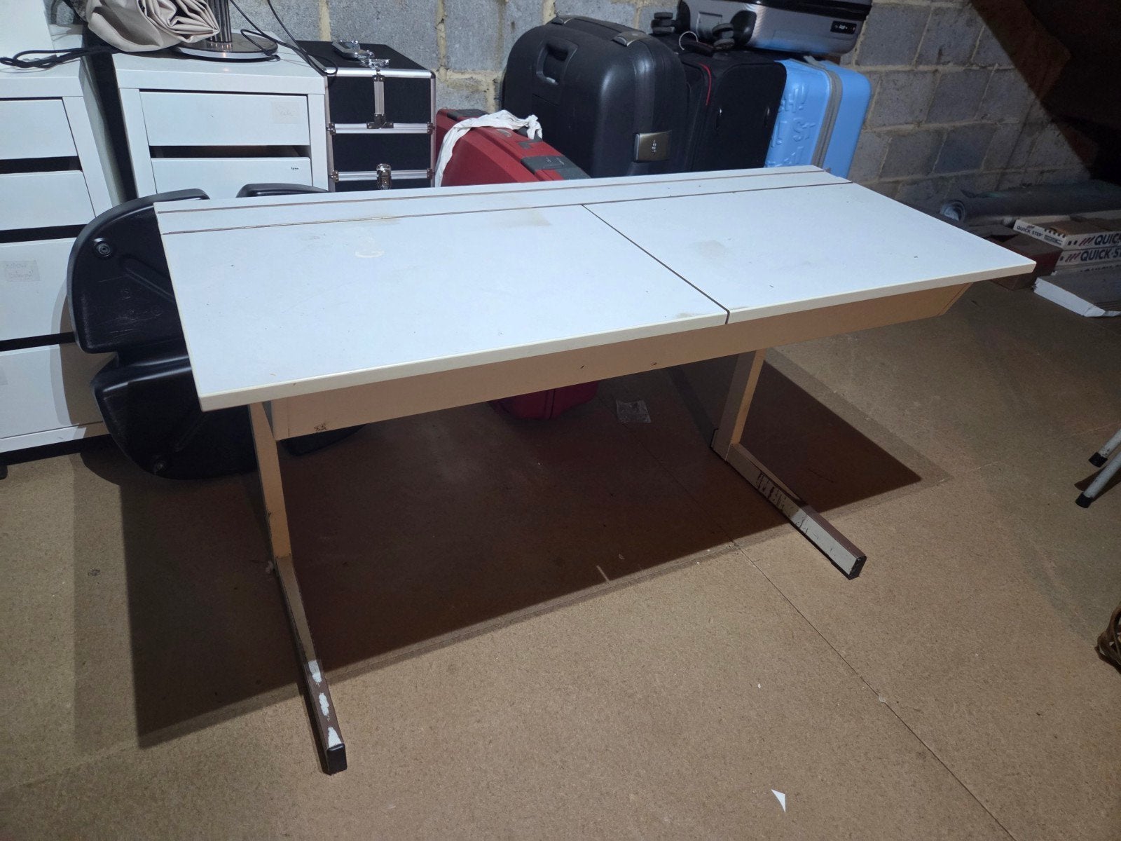 bureau, Maison & Meubles, Bureaux, Enlèvement, Espace de rangement, Bureau d'écolier