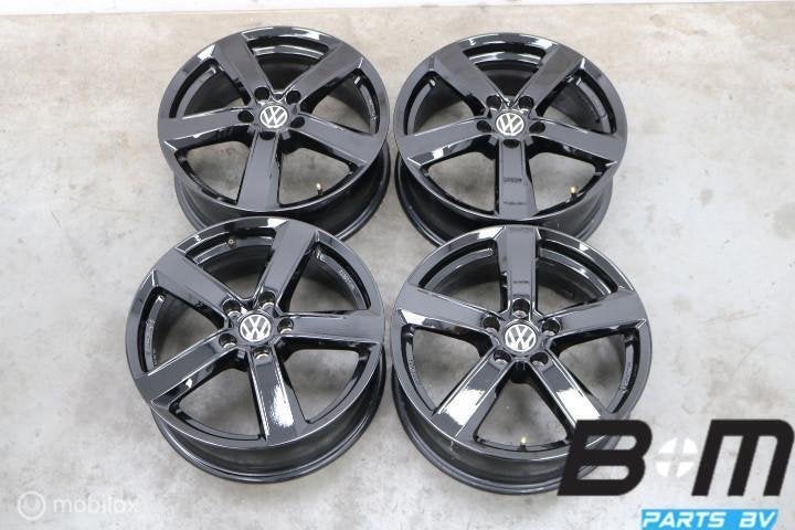 Set 17 inch lichtmetalen velgen VW Golf 8 / Caddy Dezent, Auto-onderdelen, Gebruikt, Velg(en), 17 inch, Personenwagen
