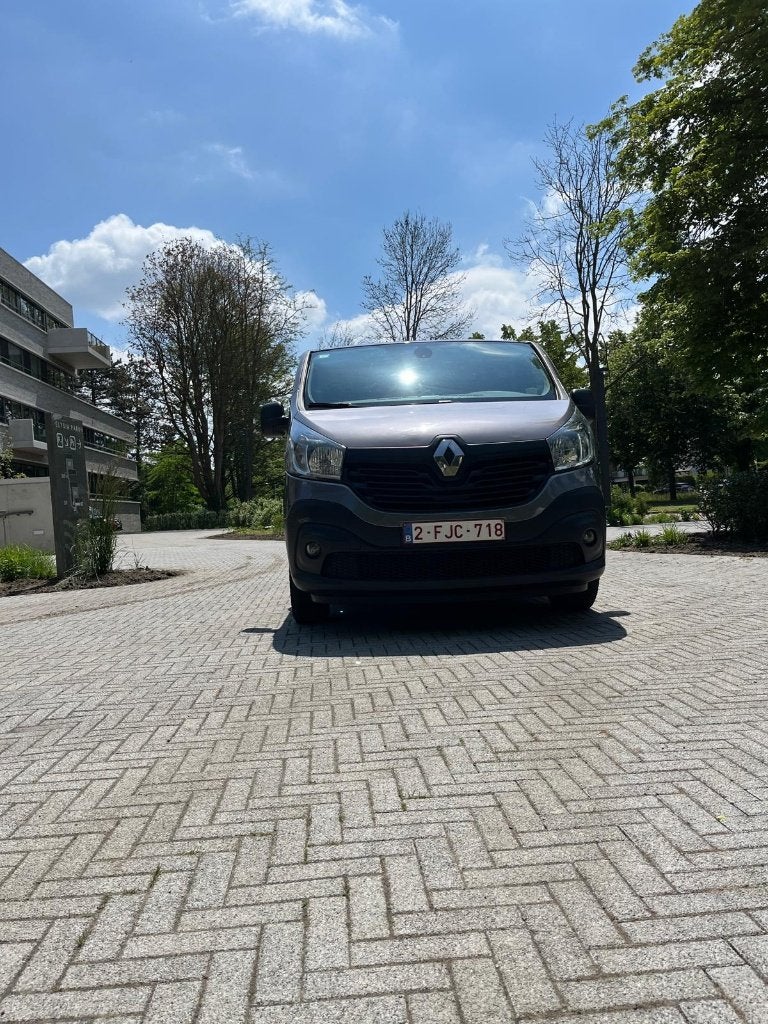 Renault Trafic 2018 1.6D dubbele cabine, Voorwielaandrijving, Stof, 1600 cc, 5 deurs