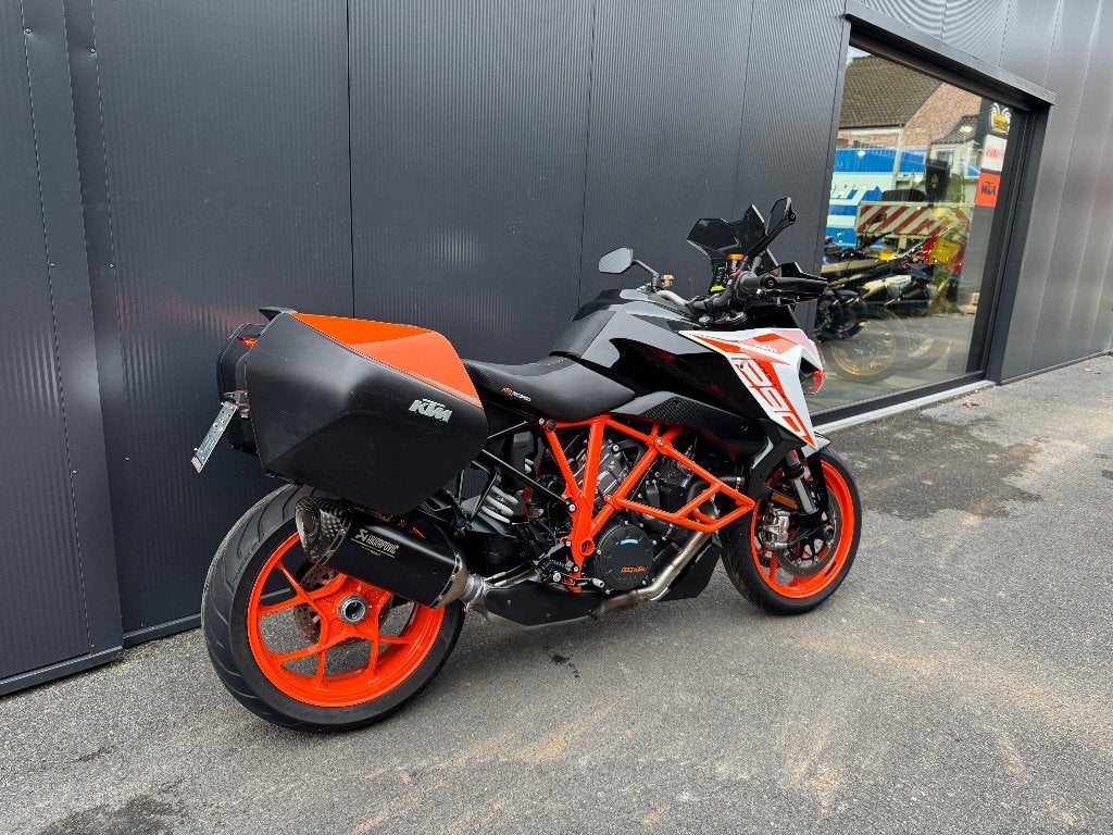 KTM - 1290 SUPER DUKE GT, Traction Control, 2 cilinders, Occasion, Motorrijbewijs A