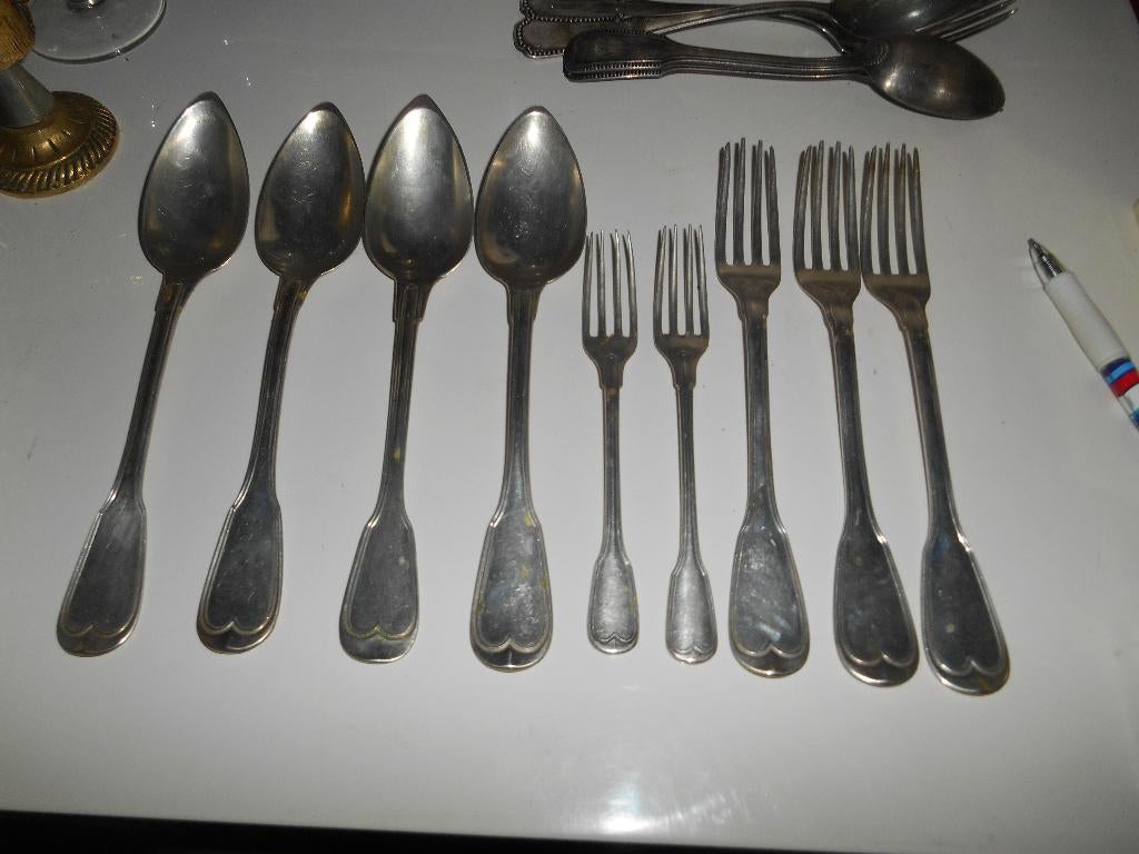 Lot de couverts en métal argenté Monogrammés, Antiquités & Art, Antiquités | Couverts, Enlèvement ou Envoi