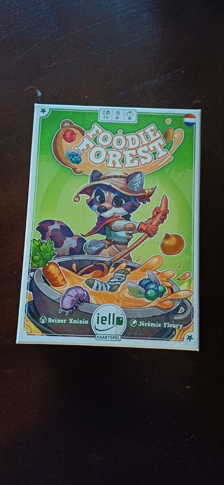 Foodie forest (Iello), Vijf spelers of meer, Ophalen of Verzenden, Zo goed als nieuw, Iello