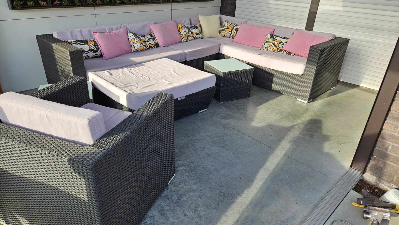 Wicker Loungeset Bilé – Flexibele hoekopstelling, Tuin en Terras, Tuinsets en Loungesets, Gebruikt, Loungeset, Wicker, 7 zitplaatsen