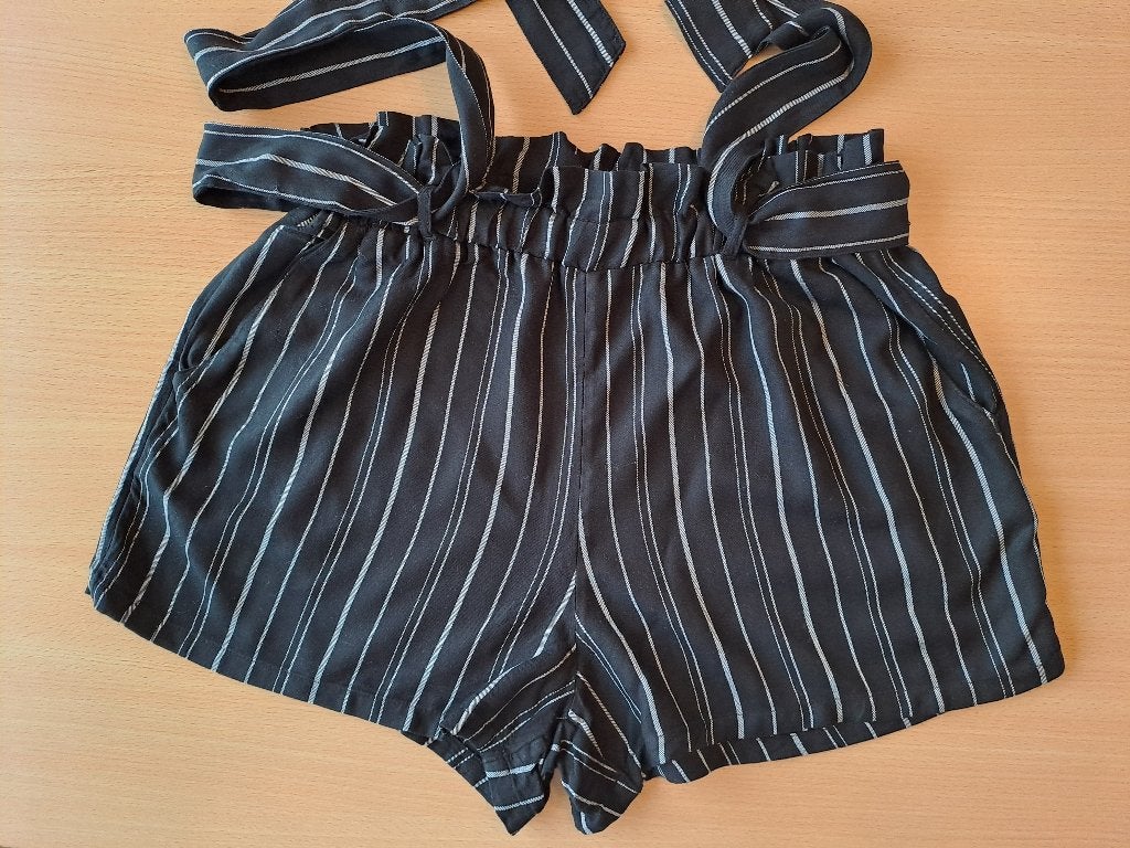 Nieuwe short, maat M, Vêtements | Femmes, Culottes & Pantalons, Neuf, Taille 38/40 (M), Enlèvement, Courts