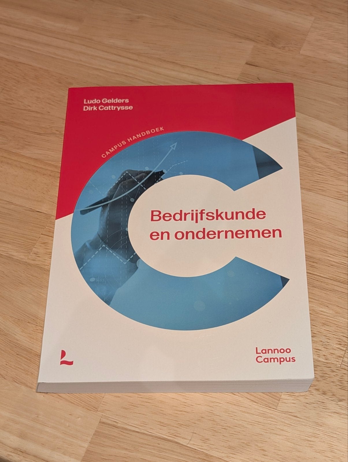 Bedrijfskunde en Ondernemen - Ludo Gelders Lannoo Campus, Boeken, Ophalen, Zo goed als nieuw