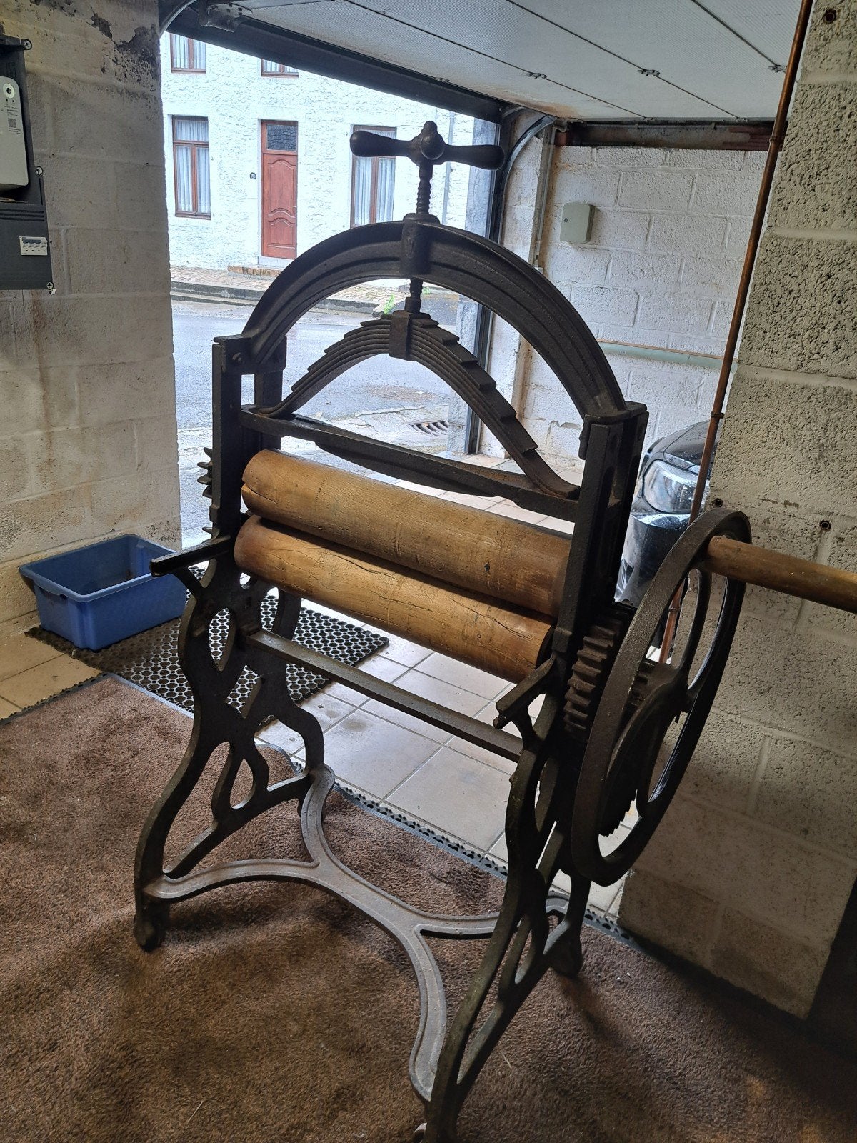 Essoreuse à rouleau vintage en fonte, Enlèvement