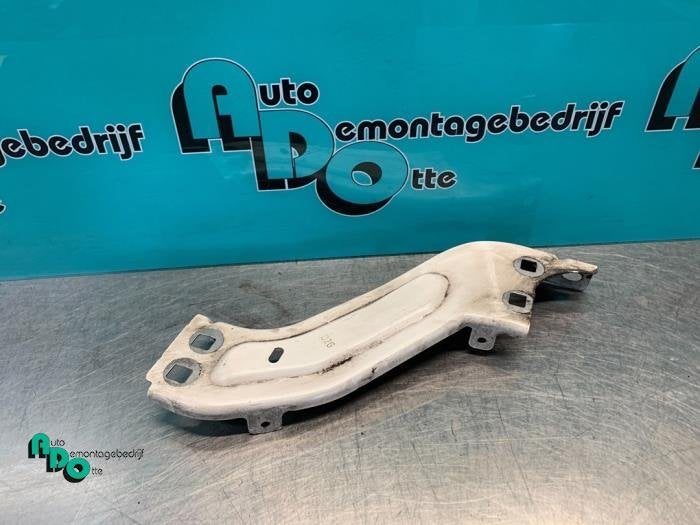 Koplampframe links van een Peugeot Partner (Partner 08-), Gebruikt, -, -, Ophalen of Verzenden